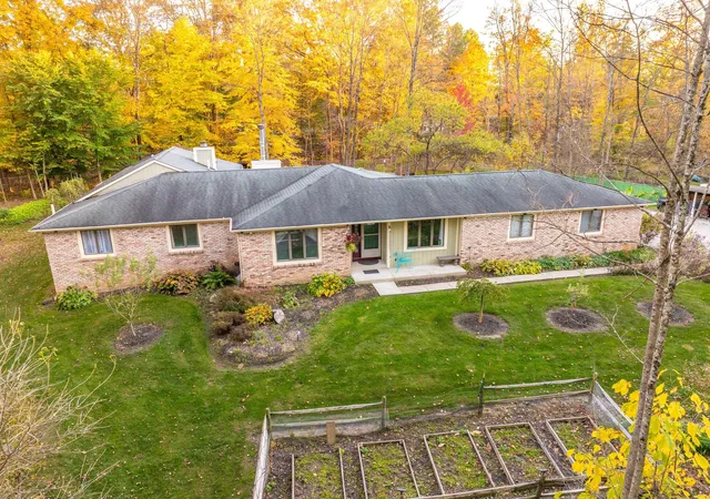 Photo 1 of Single family home for sale at 114 Ponder Pl SW, Pataskala, OH 43062 | MLS# 226038982 | Listing updated on 2026-10-27