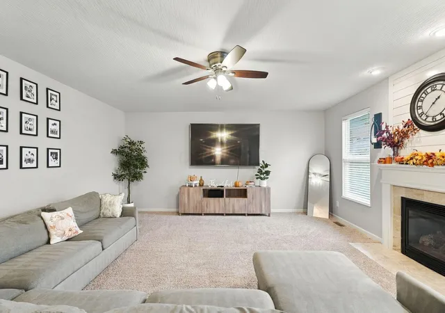 Photo 4 of Single family home for sale at 1728 Keela Dr, Pataskala, OH 43062 | MLS# 226038984 | Listing updated on 2026-10-30