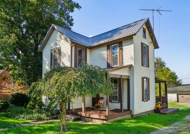 Photo 4 of Single family home for sale at 39 S Main St, Thornville, OH 43076 | MLS# 226039155 | Listing updated on 2026-10-30