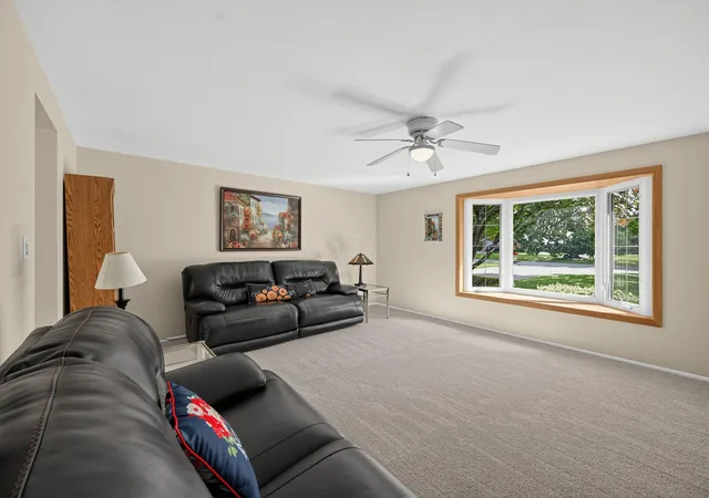 Photo 4 of Single family home for sale at 5123 Dobbs Dr, Dayton, OH 45440 | MLS# 226039326 | Listing updated on 2026-10-22