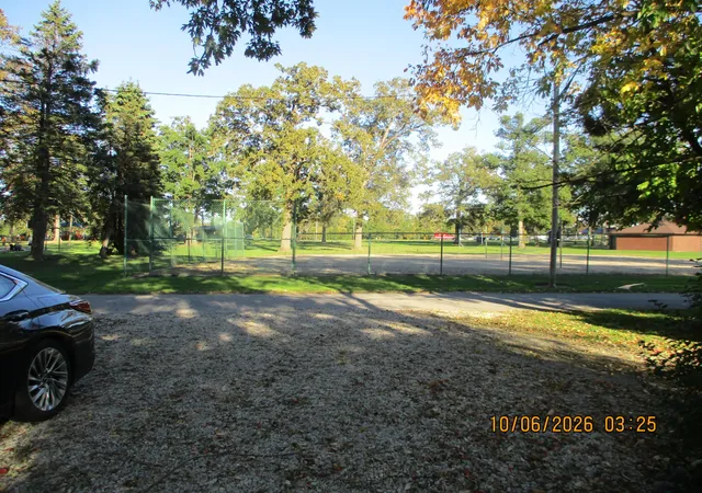 Photo 3 of Single family home for sale at 225 Thew Ave, Marion, OH 43302 | MLS# 226039005 | Listing updated on 2026-10-26