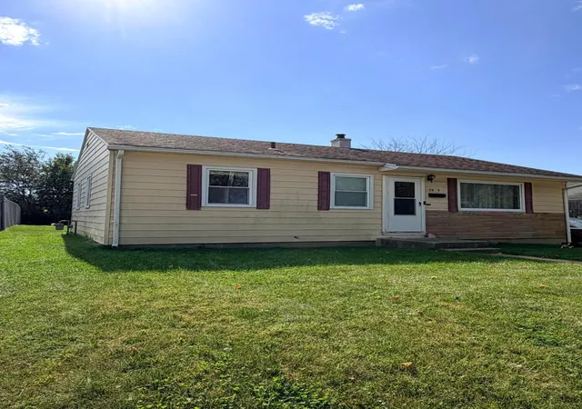 Photo 2 of Sale Pending at 2809 Lowman St, Springfield, OH 45505 | MLS# 226039004 | Listing updated on 2026-10-17