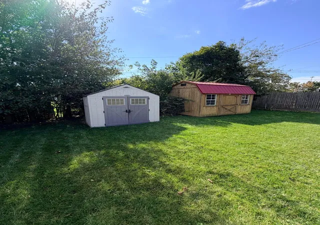 Photo 4 of Sale Pending at 2809 Lowman St, Springfield, OH 45505 | MLS# 226039004 | Listing updated on 2026-10-17