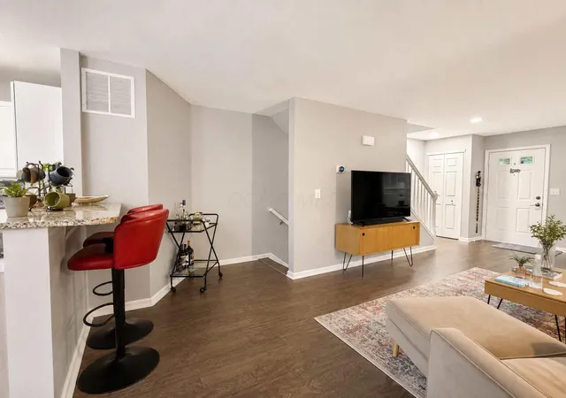 Listing Photo 3 - Condo for sale in building located at 5389 Central College Rd, Westerville, OH 43081