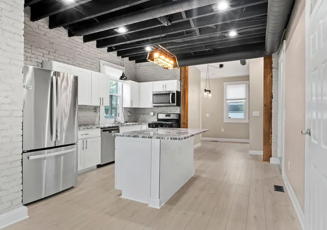 Photo 4 of Single family home for sale at 1155 E Rich St, Columbus, OH 43205 | MLS# 226039022 | Listing updated on 2026-10-14