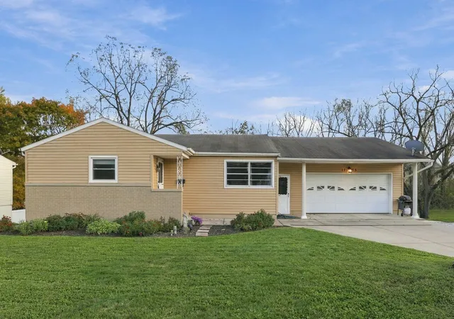 Photo 2 of Single family home for sale at 1795 Nelson Rd, Lancaster, OH 43130 | MLS# 226039280 | Listing updated on 2026-10-30