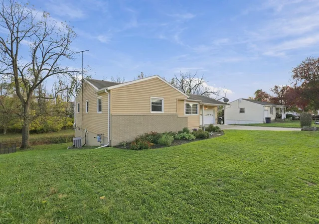 Photo 3 of Single family home for sale at 1795 Nelson Rd, Lancaster, OH 43130 | MLS# 226039280 | Listing updated on 2026-10-30