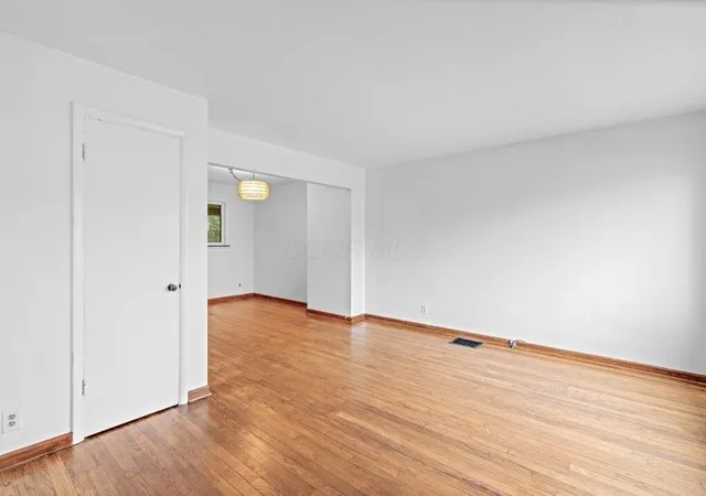 Photo 3 of Condo for sale at 4067 Indianola Ave #2B, Columbus, OH 43214 | MLS# 226039595 | Listing updated on 2026-10-26