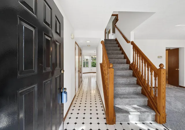Photo 3 of Single family home for sale at 533 Quail Holw Dr N, Marysville, OH 43040 | MLS# 226039397 | Listing updated on 2026-10-29
