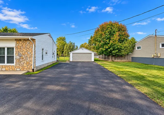 Photo 2 of Single family home for sale at 2525 Gooding Rd, Marion, OH 43302 | MLS# 226039096 | Listing updated on 2026-10-26