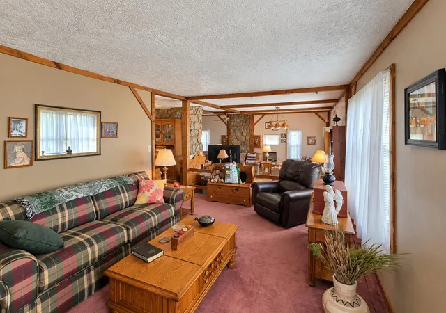 Photo 4 of Single family home for sale at 2525 Gooding Rd, Marion, OH 43302 | MLS# 226039096 | Listing updated on 2026-10-26