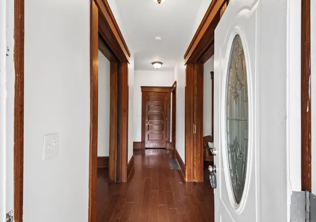 Photo 3 of Single family home for sale at 1646 Bryden Rd, Columbus, OH 43205 | MLS# 226039078 | Listing updated on 2026-10-14