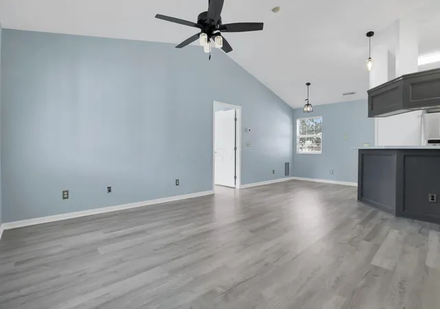 Listing Photo 3 - Condo for sale in building located at 47 Northpointe Ln, Newark, OH 43055