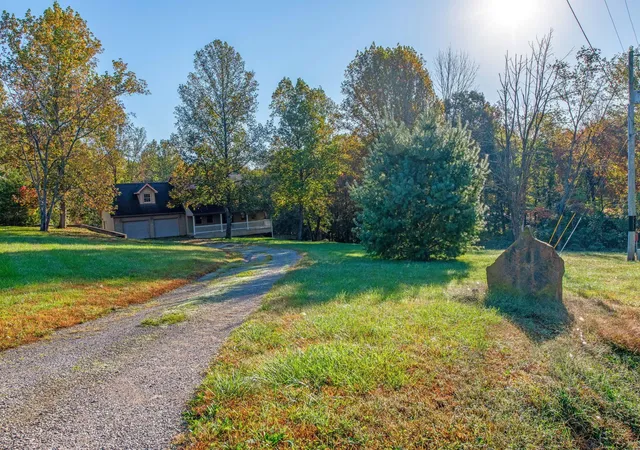 Photo 2 of Single family home for sale at 360 Savilla Dr, Waverly, OH 45690 | MLS# 226039132 | Listing updated on 2026-10-21