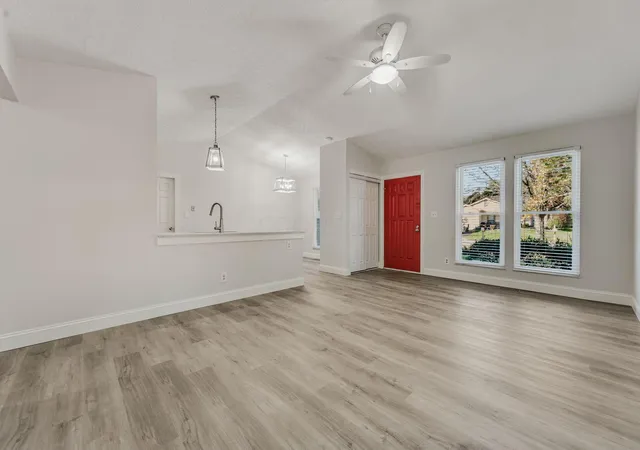 Photo 3 of Single family home for sale at 1859 Maroon Dr, Powell, OH 43065 | MLS# 226040443 | Listing updated on 2026-10-26