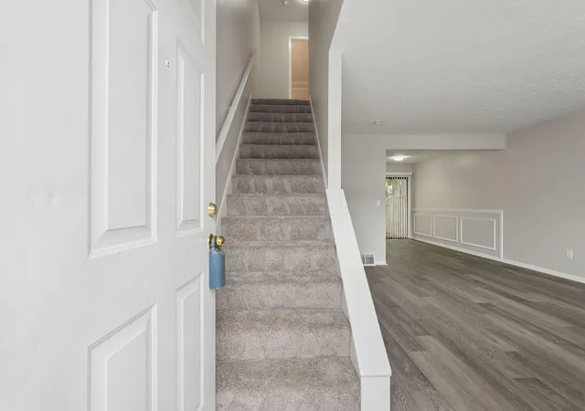 Photo 1 of Condo for sale at 3111 Highcliff Ct, Columbus, OH 43231 | MLS# 226039443 | Listing updated on 2026-10-19