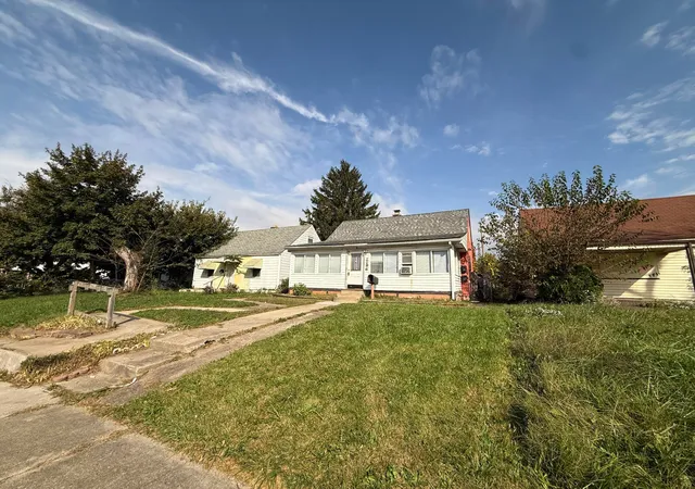 Photo 2 of Single family home for sale at 1196 E 24th Avenue, Columbus, OH 43211 | MLS# 226039197 | Listing updated on 2026-10-30