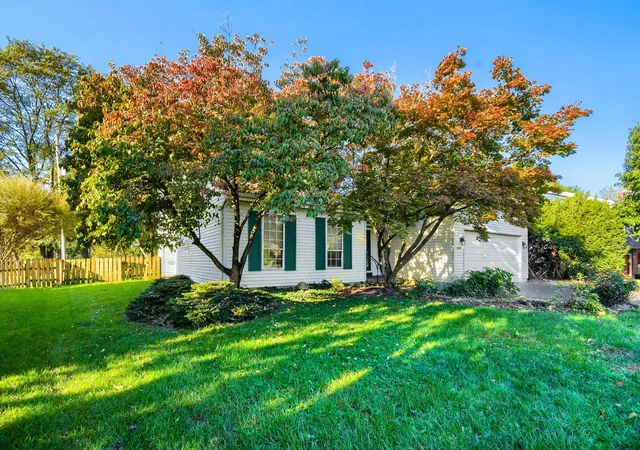 Photo 2 of Single family home for sale at 1999 Charmingfare St, Columbus, OH 43228 | MLS# 226039169 | Listing updated on 2026-10-30