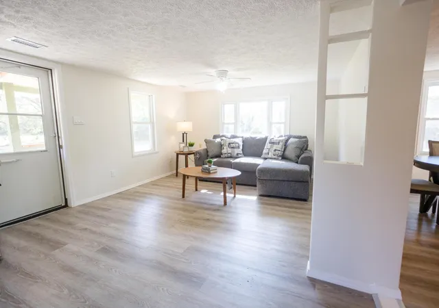 Photo 3 of Single family home for sale at 1 Vine St, Jeffersonville, OH 43128 | MLS# 226039175 | Listing updated on 2026-10-22