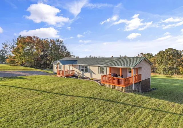 Photo 4 of Single family home for sale at 3388 Township Rd 138 NE, Somerset, OH 43783 | MLS# 226039182 | Listing updated on 2026-10-18