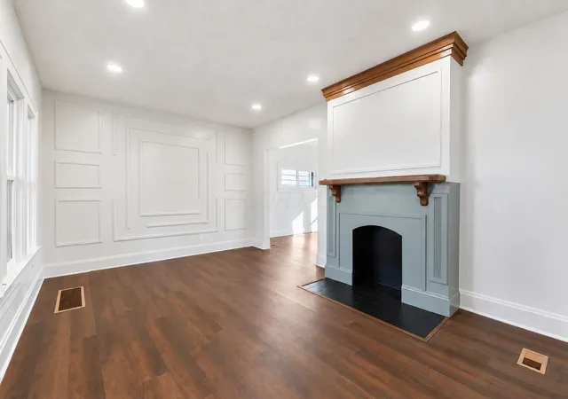 Photo 3 of Single family home for sale at 323 Sheldon Ave, Columbus, OH 43207 | MLS# 226039612 | Listing updated on 2026-10-28