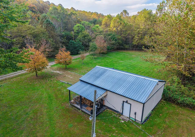 Photo 4 of Single family home for sale at 2449 Hickson Run Rd, Chillicothe, OH 45601 | MLS# 226039370 | Listing updated on 2026-10-16
