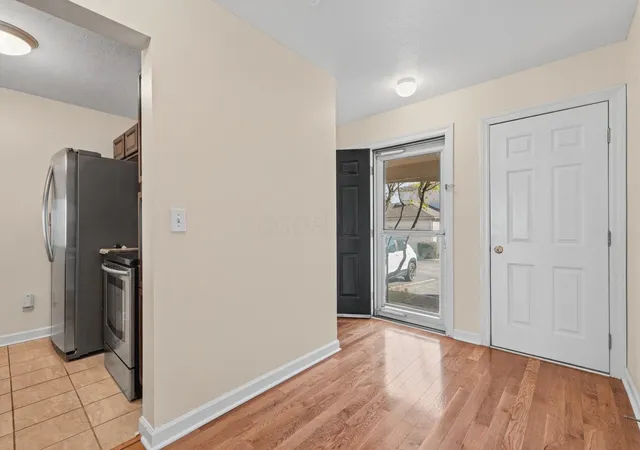 Listing Photo 1 - Condo for sale in building located at 5333 Nectar Ln, Columbus, OH 43235 - Unit #94B