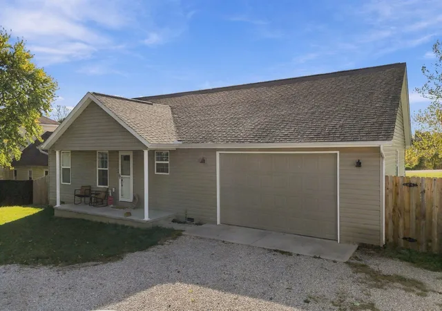 Photo 2 of Single family home for sale at 345 W High St, Amanda, OH 43102 | MLS# 226039267 | Listing updated on 2026-10-29