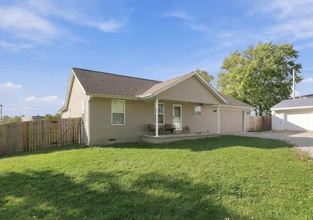 Photo 3 of Single family home for sale at 345 W High St, Amanda, OH 43102 | MLS# 226039267 | Listing updated on 2026-10-29