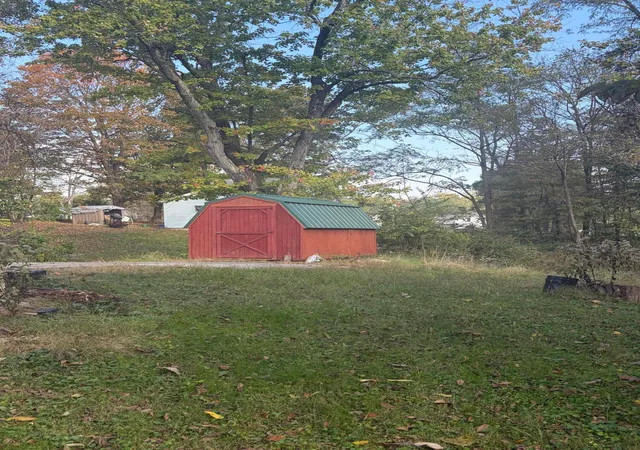 Photo 3 of Sale Pending at 270 Bigelow St, Hillsboro, OH 45133 | MLS# 226039239 | Listing updated on 2026-10-21