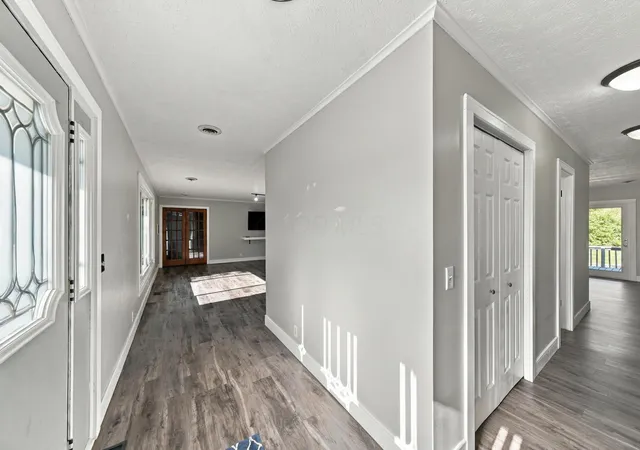 Photo 3 of Single family home for sale at 1566 Kingwood Cir, Marion, OH 43302 | MLS# 226039453 | Listing updated on 2026-10-23