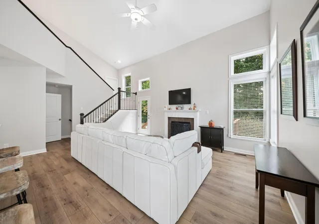 Photo 4 of Single family home for sale at 239 Cambridge Rd, Delaware, OH 43015 | MLS# 226039355 | Listing updated on 2026-10-26