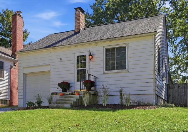 Photo 2 of Single family home for sale at 85 E Beechwold, Columbus, OH 43214 | MLS# 226039310 | Listing updated on 2026-10-28