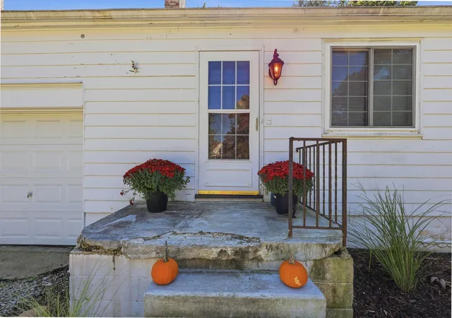 Photo 3 of Single family home for sale at 85 E Beechwold, Columbus, OH 43214 | MLS# 226039310 | Listing updated on 2026-10-28
