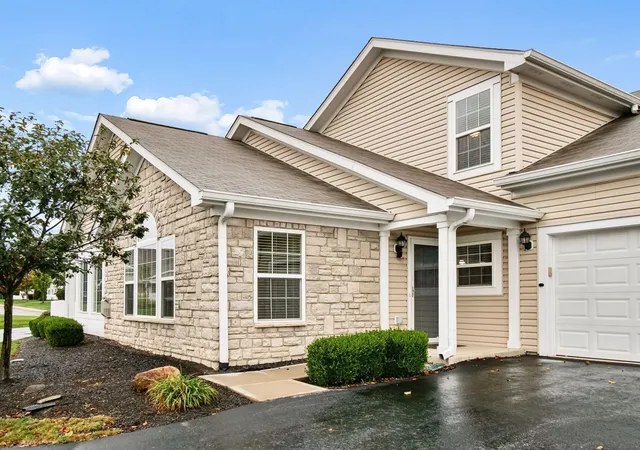 Photo 3 of Condo for sale at 1717 Chestnut Farms Loop, Grove City, OH 43123 | MLS# 226039582 | Listing updated on 2026-10-23