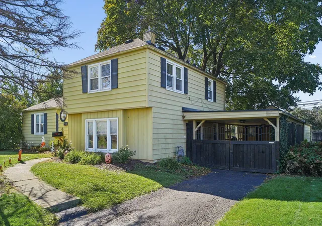Photo 2 of Single family home for sale at 4211 Patzer Ave, Grove City, OH 43123 | MLS# 226040217 | Listing updated on 2026-10-31