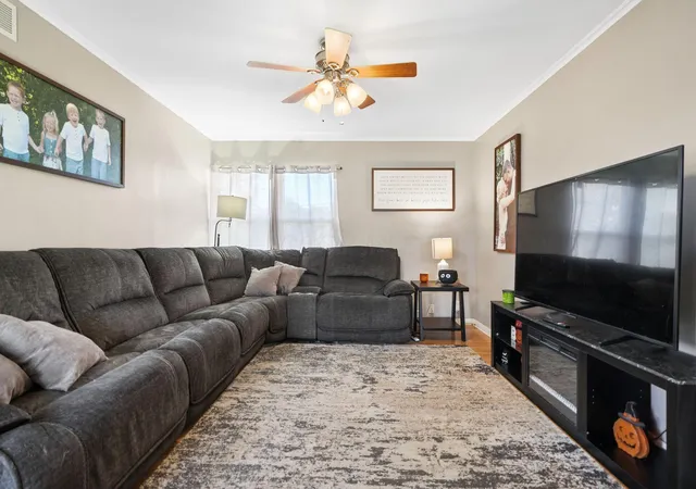 Photo 4 of Single family home for sale at 4211 Patzer Ave, Grove City, OH 43123 | MLS# 226040217 | Listing updated on 2026-10-31