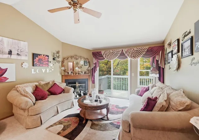 Listing Photo 5 - Condo for sale in building located at 4466 White Leaf Wy, Columbus, OH 43228