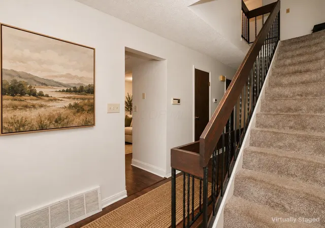 Photo 2 of Condo for sale at 1373 S Waggoner Rd #6-6, Reynoldsburg, OH 43068 | MLS# 226039743 | Listing updated on 2026-10-29