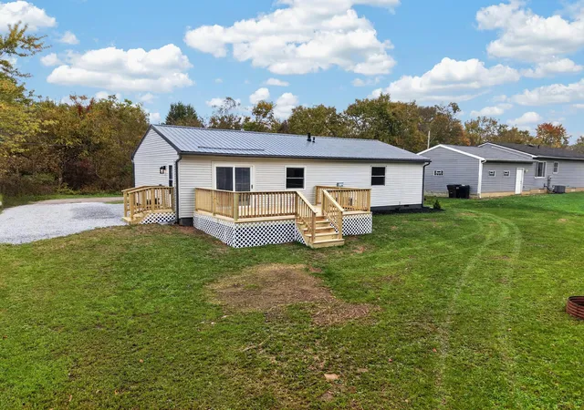 Photo 4 of Single family home for sale at 4416 White Rd, Centerburg, OH 43011 | MLS# 226039405 | Listing updated on 2026-10-22