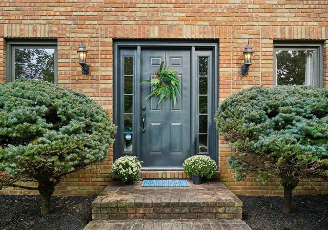 Photo 1 of Single family home for sale at 5678 Haddington Dr, Dublin, OH 43017 | MLS# 226039557 | Listing updated on 2026-10-19