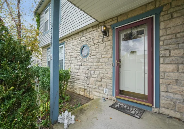 Photo 2 of Single family home for sale at 3544 Greenville Dr, Lewis Center, OH 43035 | MLS# 226039339 | Listing updated on 2026-10-16