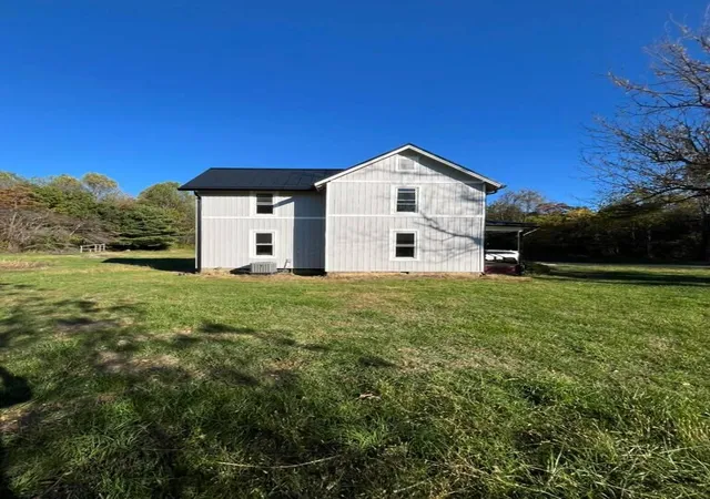 Photo 4 of Single family home for sale at 18380 Chambers Rd, Amanda, OH 43102 | MLS# 226039348 | Listing updated on 2026-10-15