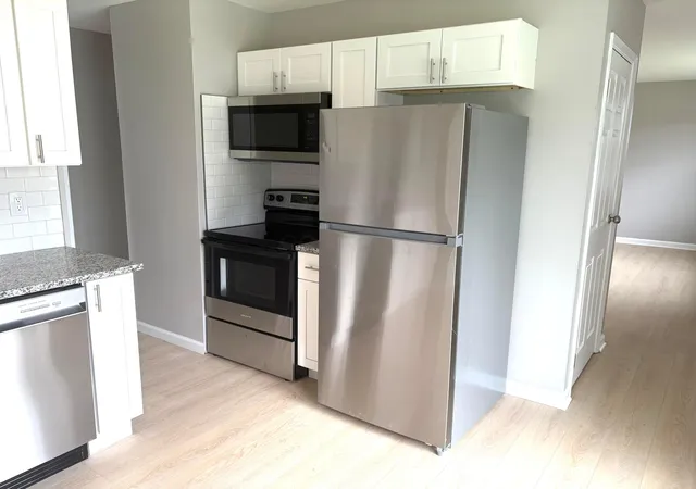 Photo 2 of Single family home for sale at 1701 Omar Dr, Columbus, OH 43207 | MLS# 226039534 | Listing updated on 2026-10-20