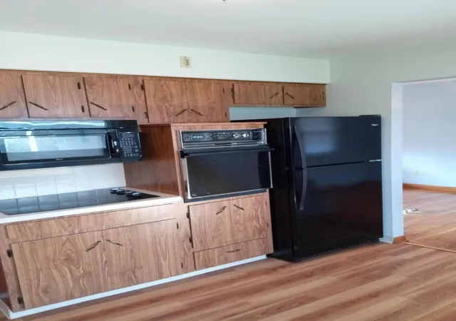 Photo 2 of Single family home for sale at 2734 Glendale Rd, Grove City, OH 43123 | MLS# 226040143 | Listing updated on 2026-10-24