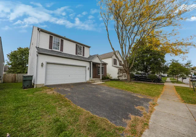 Photo 2 of Single family home for sale at 237 Rainswept Dr, Galloway, OH 43119 | MLS# 226039440 | Listing updated on 2026-10-28