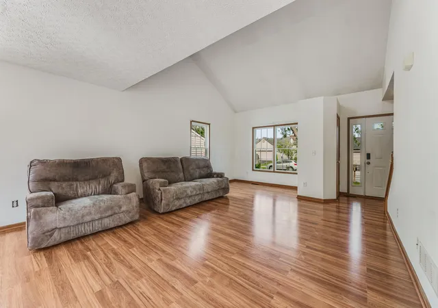 Photo 3 of Single family home for sale at 237 Rainswept Dr, Galloway, OH 43119 | MLS# 226039440 | Listing updated on 2026-10-28