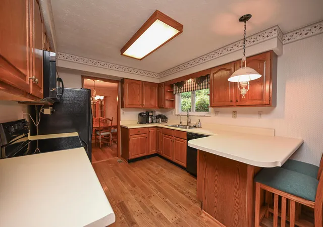 Photo 4 of Single family home for sale at 673 Edgefield Dr, Marion, OH 43302 | MLS# 226039491 | Listing updated on 2026-10-16