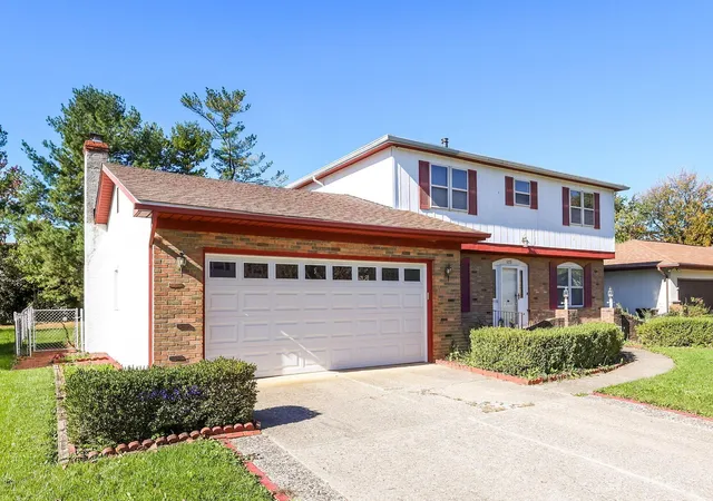 Photo 4 of Single family home for sale at 5253 Arrowood Loop E, Columbus, OH 43229 | MLS# 226039594 | Listing updated on 2026-10-27