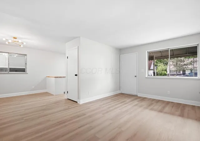 Photo 3 of Single family home for sale at 4174 Powell Ave, Columbus, OH 43213 | MLS# 226039479 | Listing updated on 2026-10-28